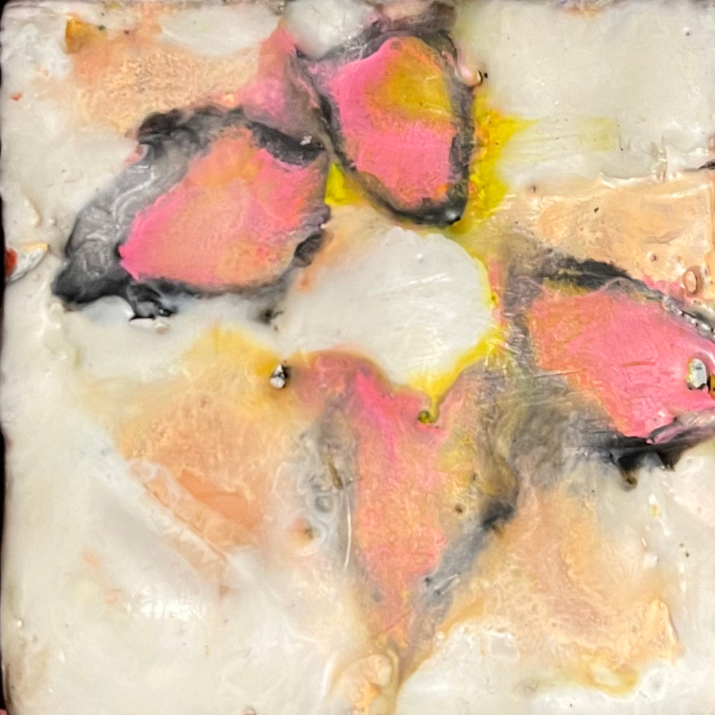 2 x 2 Square EA Hot Mess Flower EA 10037