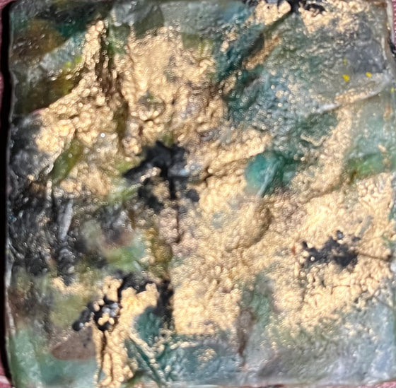 2 x 2 Square EA Gold Petals EA 10033